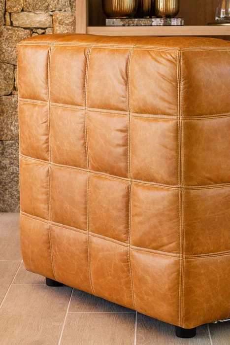 BUTACA COLUMBIA - CUERO ITALIANO CARAMELO en Marrón - Sillones y sofás, Uruguay | La Iberica, vista 25