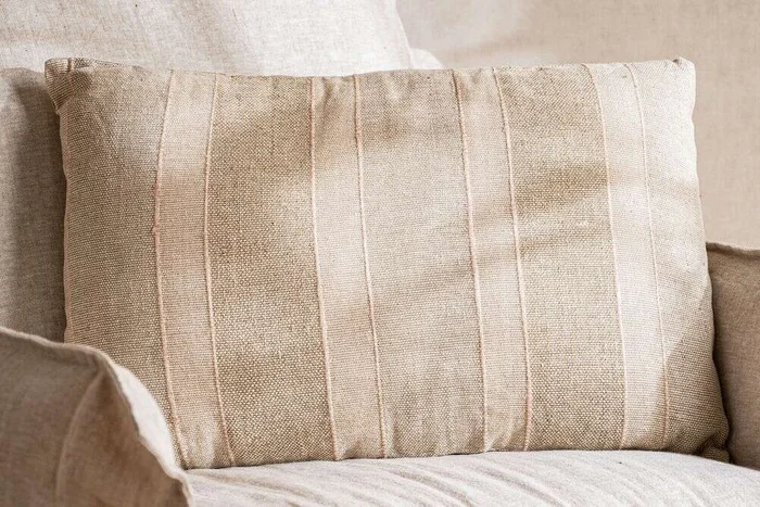 ALMOHADON JULIETA - 40 X 60 CMS en Multicolor - Textiles, Uruguay | La Iberica