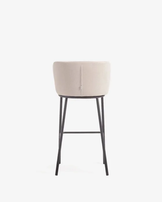 Taburete Ciselia de chenilla - beige y acero negro altura 75 cm en Beige - Butacas, banquetas y puffs, Uruguay | Kavehome, vista 8