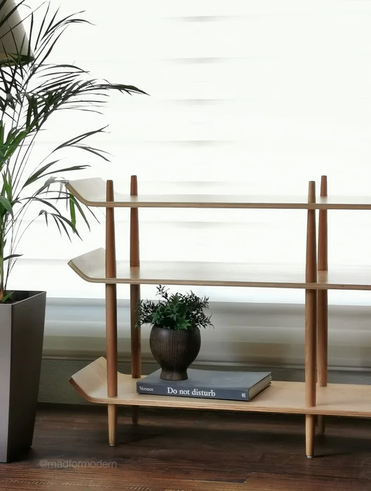 Lutjens ”Bentwood” Shelves en Madera natural - Bibliotecas, Uruguay | Mad for Modern, vista 2