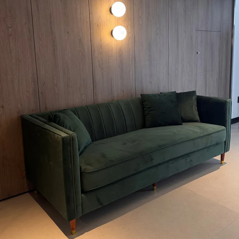 Sofá Charlotte - 3 cuerpos en Verde - Sillones y sofás, Uruguay | Walnut