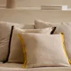 Almohadón Suerta 100% lino beige - y mostaza 45 x 45 cm en Amarillo - Textiles, Uruguay | Kavehome, vista 2 de 5