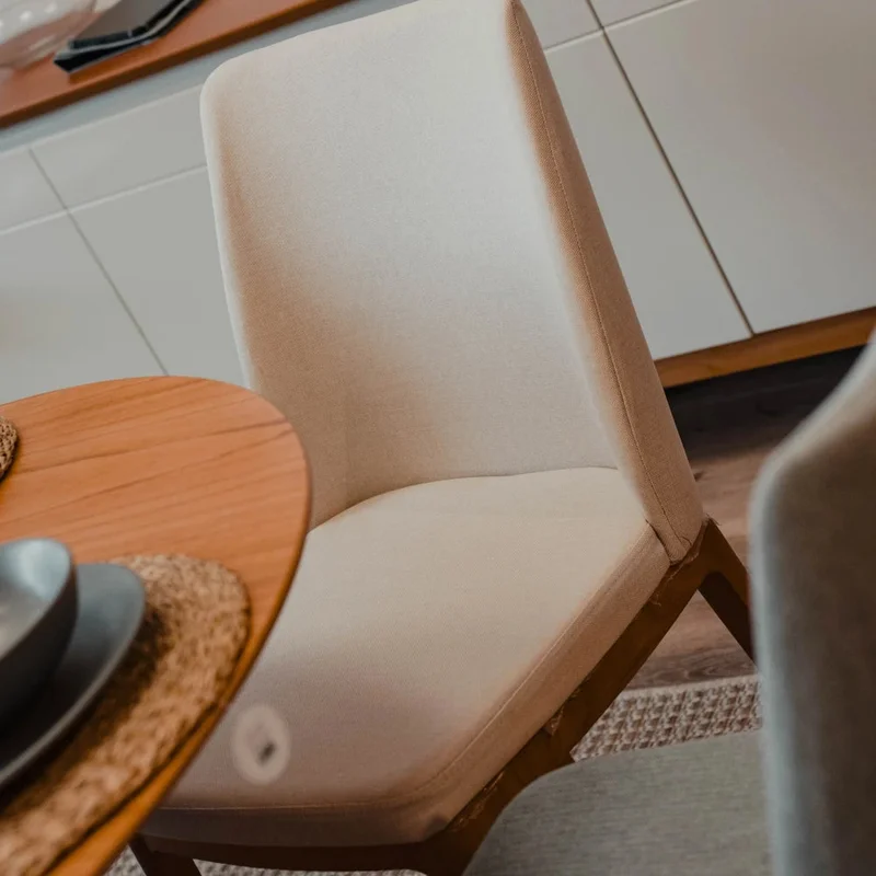 Silla de comedor madera maciza - Línea Manhattan - Lino en Beige - Sillas, Uruguay | Balton, vista 5