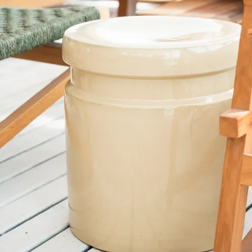 Stool en Beige - Mesas de arrimo, Uruguay | Balcony