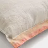 Almohadón Disea de lino beige con detalle naranja 45 x 45 cm en Beige - Textiles, Uruguay | Kavehome, vista 4 de 4