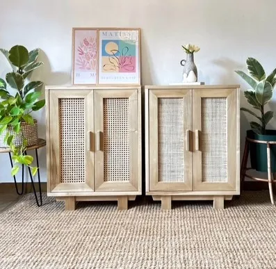 Mini alacena con esterilla natural en Madera natural - Aparadores y recibidores, Uruguay | Decoramuss