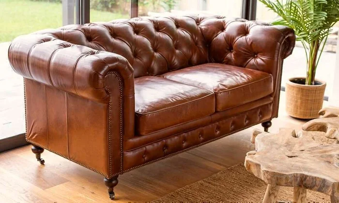 SILLON CHESTERFIELD CUERO ITALIANO - 2 CUERPOS en Marrón - Sillones y sofás, Uruguay | La Iberica, vista 9