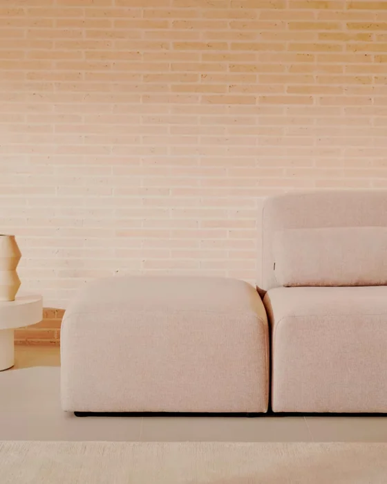 Puf terminal Neom - beige 75 x 89 cm en Beige - Butacas, banquetas y puffs, Uruguay | Kavehome, vista 3