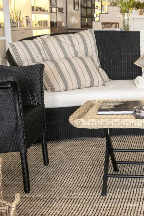 SOFA NEGRO - Sillones y sofás, Uruguay | Sentido Jose Ignacio, vista 4