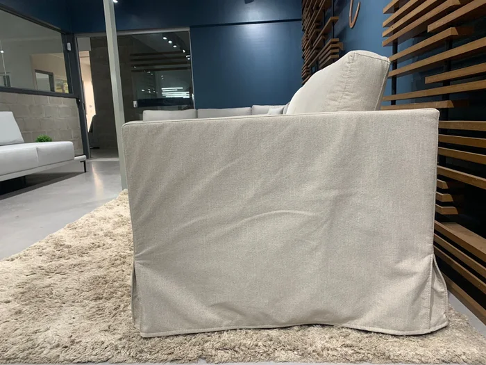Sofá Mónaco con Funda Desmontable (190cm) – Beige en Madera natural - Sillones y sofás, Uruguay | Berna Home, vista 7
