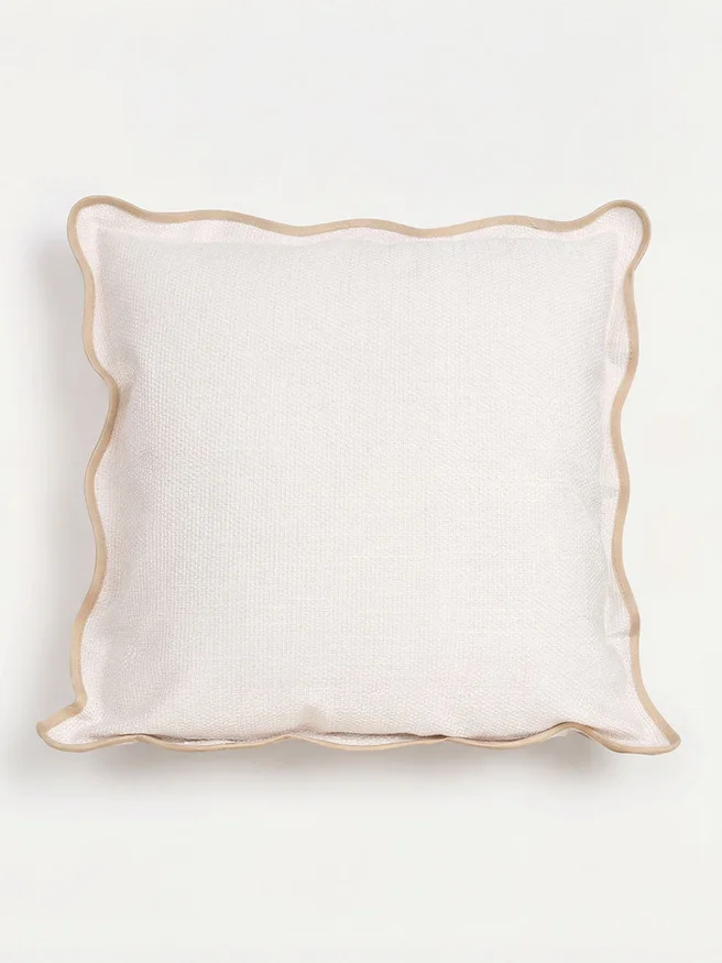Almohadón Ondulado Romántico en Beige - Textiles, Uruguay | Cabana, vista 2