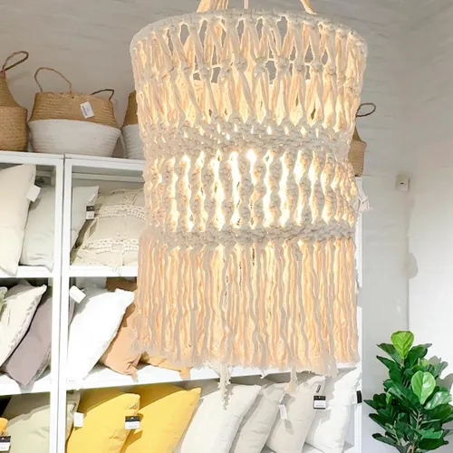 Pantalla Macramé India Trenzada en Madera natural - Iluminación, Uruguay | Indrana