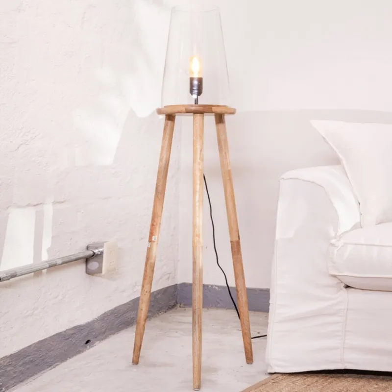 Lámpara De Pie Novan en Madera natural - Lámparas de mesa, Uruguay | Aihaus