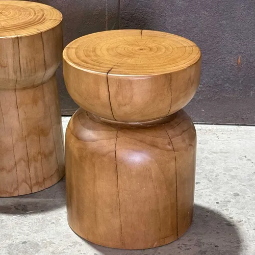 Mesa auxiliar/banco OWEL en Madera natural - Mesas de arrimo, Uruguay | Mezcla