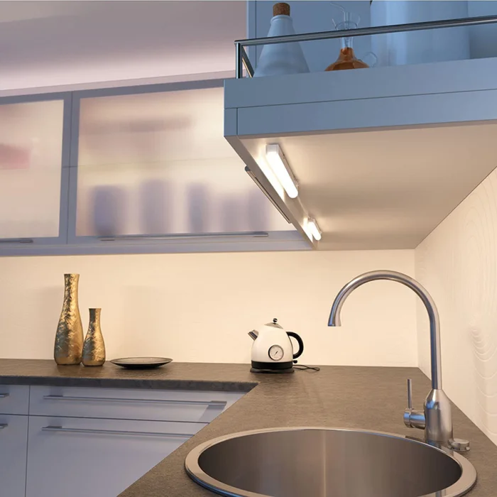 Tubo LED T5 90cm 12w Luz Cálida en Blanco - Lámparas colgantes, Uruguay | Serlux, vista 2