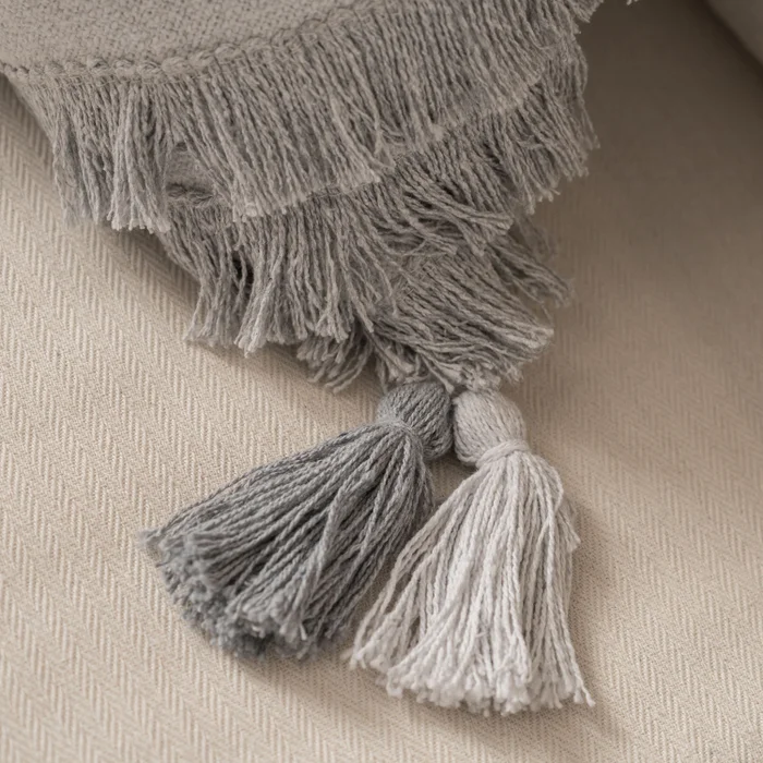 Funda de Almohadón Rombos de Flecos y Borlas - Textiles, Uruguay | Arredo, vista 2