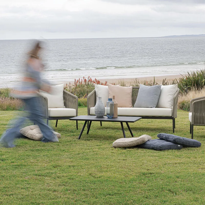 Living de exterior Creta - Sofá en Beige - Sillones y sofás, Uruguay | Walnut