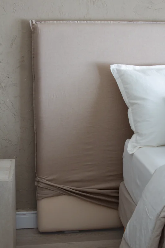 Respaldo con funda diseño pestaña en Gris - Dormitorio, Uruguay | Pieza Clave, vista 19