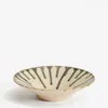 Centro de mesa Olmera de cerámica beige y verde Ø 36,5 cm en Beige - Jarrones, Uruguay | Kavehome, vista 1 de 7