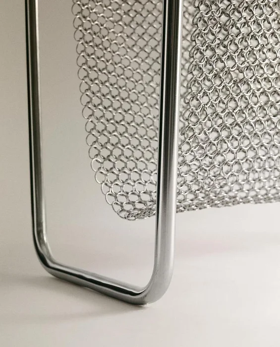 REVISTERO METAL REJILLA en Plateado - Aparadores y recibidores, Uruguay | Zara Home, vista 4