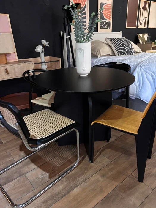 Mesa de Comedor Arco Ovalada 90x100cm – Negro en Negro - Mesas de comedor, Uruguay | Berna home, vista 3