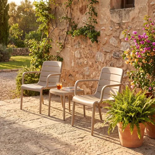 Set De Terraza Polipropileno Gris Oasis en Gris - Muebles para el exterior, Uruguay | Divino