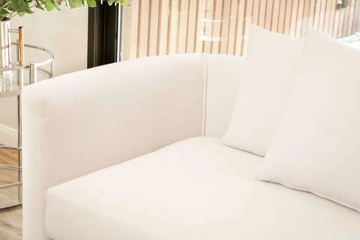 SILLON GINEBRA CURVO - LINO ANTIMANCHAS en Blanco - Sillones y sofás, Uruguay | La Iberica, vista 14