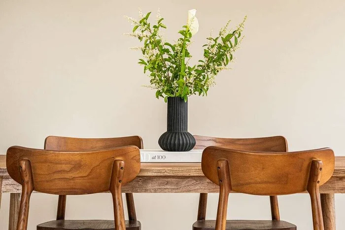 MESA COMEDOR NORDICA - OLMO NATURAL - 1.80 X 0.90 MTS en Madera natural - Mesas de comedor, Uruguay | La Iberica, vista 54