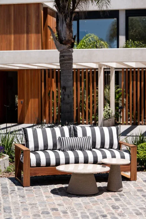 Sofá Diamantina - Sillones y sofás, Uruguay | Balcony, vista 2