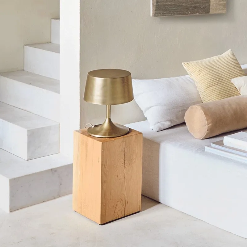 Lámpara De Mesa Luxe en Dorado - Lámparas de mesa, Uruguay | Aihaus