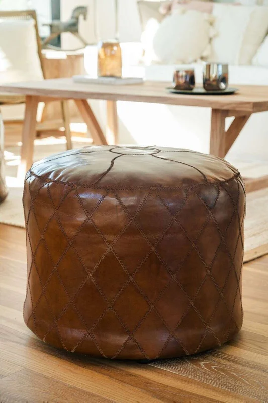 PUFF / OTOMANO REDONDO - CUERO ITALIANO ENVEJECIDO en Marrón - Butacas, banquetas y puffs, Uruguay | La Iberica, vista 7