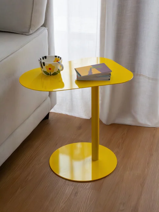 mesa auxiliar candy - amarilla en Amarillo, Uruguay | Proyecto Forma
