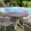 Mesa en madera de teca y caño de aluminio beige en Beige - Mesas de comedor, Uruguay | Entrecasa, vista 3 de 6