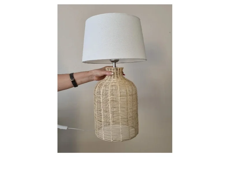 Lámpara de Mesa en Metal y Rattan en Lámpara de Mesa en Metal y Rattan - Lámparas de mesa, Uruguay | Finkel, vista 3