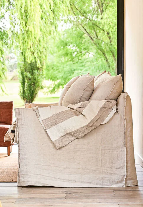 SILLON ALMA LINO BEIGE - 2.30 MTS en Beige - Sillones y sofás, Uruguay | La Iberica, vista 5