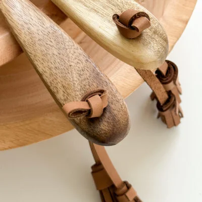 Juego de cubiertos ensaladeros con cuero en Madera natural - Decoración, Uruguay | Dreams On Time, vista 8