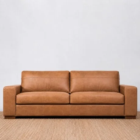 Sillón Cuero Octavio 3 Cuerpos Amendoa en Marrón - Sillones y sofás, Uruguay | Aihaus