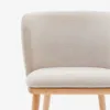 Silla Ciselia chenilla beige y madera maciza de fresno acabado tono natural FSC Mix Credit en Beige - Sillas, Uruguay | Kavehome, vista 4 de 9
