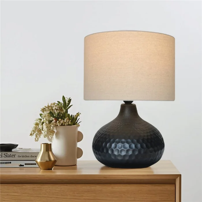 LAMPARA DE MESA CERAMICA D30x40CM HEXAGONOS NEGRO en Negro - Lámparas de mesa, Uruguay | Koz, vista 2