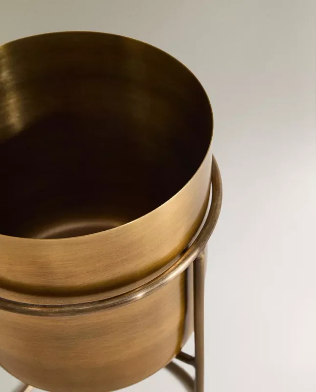 MACETERO METAL en Amarillo - Jarrones, Uruguay | Zara Home, vista 3
