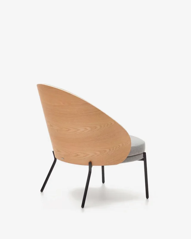 Butaca Eamy - gris claro chapado en fresno con acabado natural y metal con acabado negro en Gris - Butacas, banquetas y puffs, Uruguay | Kavehome, vista 7