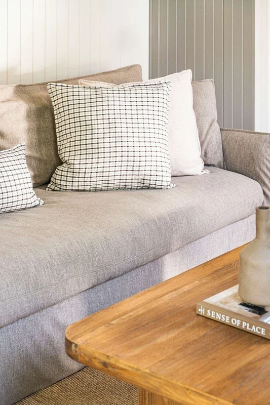 SILLON ALMA LINO BELGA ANTIMANCHAS - 2.30 MTS en Gris - Sillones y sofás, Uruguay | La Iberica, vista 6