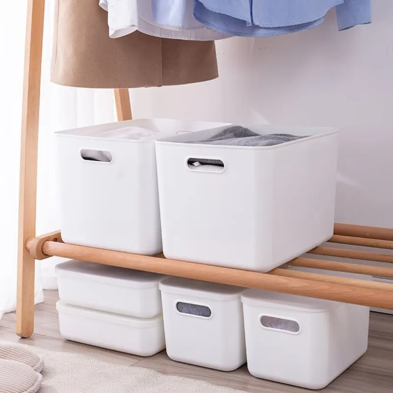 Caja de plástico con tapa 36x26x24cm 24L en Blanco - Canastos, Uruguay | Buho Store