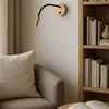 Portátil led de pared con SPOT móvil y brazo flexible - DORADA en Dorado - Lámparas de mesa, Uruguay | Iluminica, vista 5 de 6