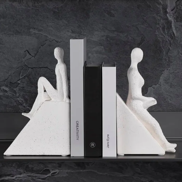 ESCULTURA FIGURE Blanco Medium - Decoración, Uruguay | Viasono
