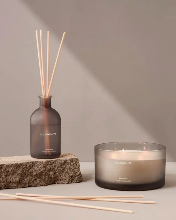 Vela aromática Cold Nights gris 600 gr en Gris - Velas y Portavelas, Uruguay | Kavehome, vista 2