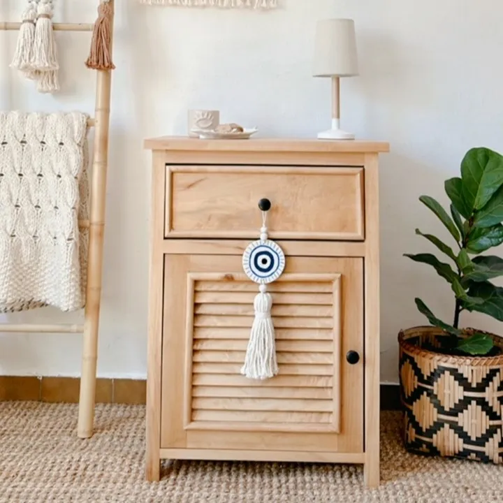 Mesa de luz con cajón y puerta en Madera natural - Mesas de luz, Uruguay | Decoramuss