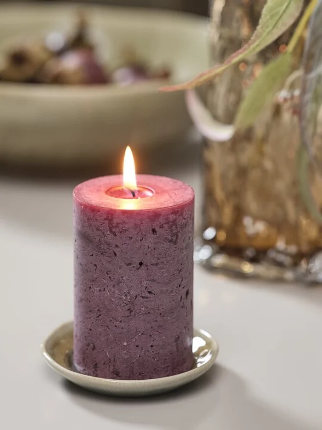 Vela pilar RENE Ø7xH10cm marrón en Violeta - Velas y Portavelas, Uruguay | JYSK, vista 2