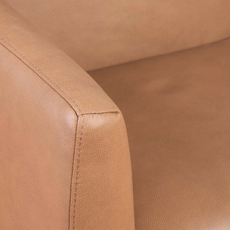 Butaca Cuero-y-madera Marron Tucson Tostado en Beige - Sillones y sofás, Uruguay | Divino, vista 6