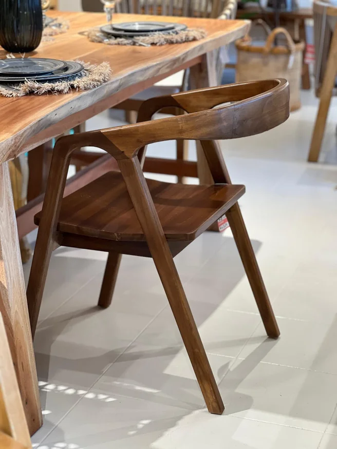 Silla Calu en Madera natural - Sillas, Uruguay | FMB, vista 2